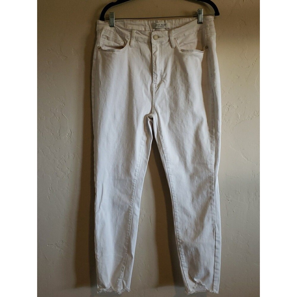 Judy Blue Jeans Women's White Sz. 15/32 High-Waisted Frayed Stretchy Denim Jean